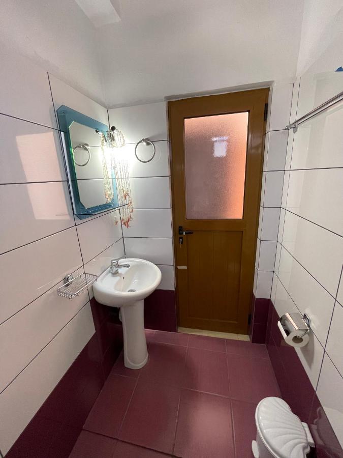 Villa Xhevdet Sarandë Buitenkant foto