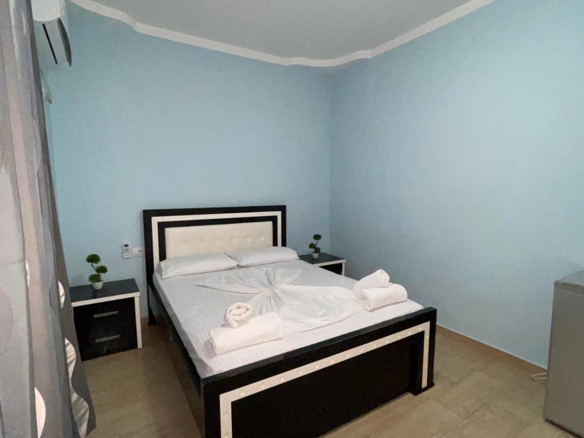 Villa Xhevdet Sarandë Buitenkant foto
