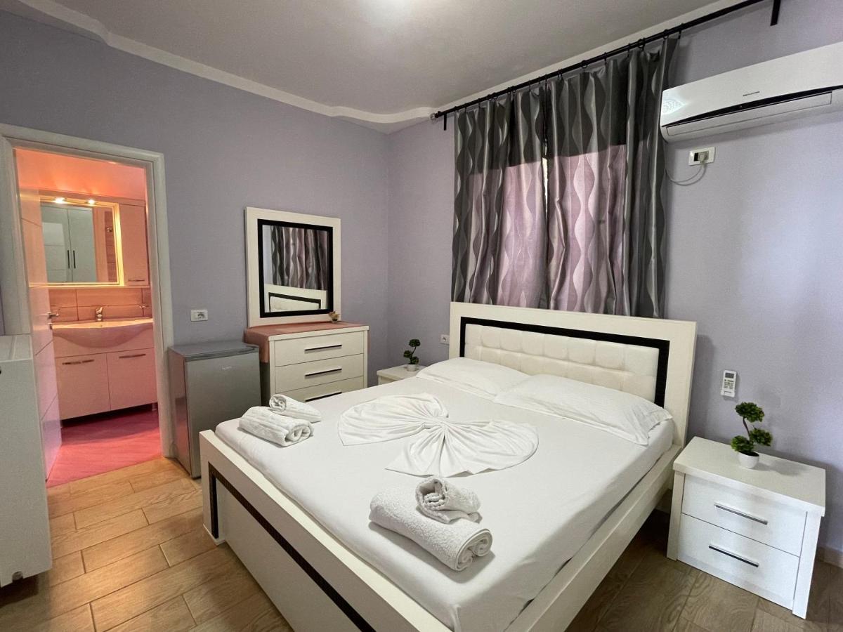 Villa Xhevdet Sarandë Buitenkant foto