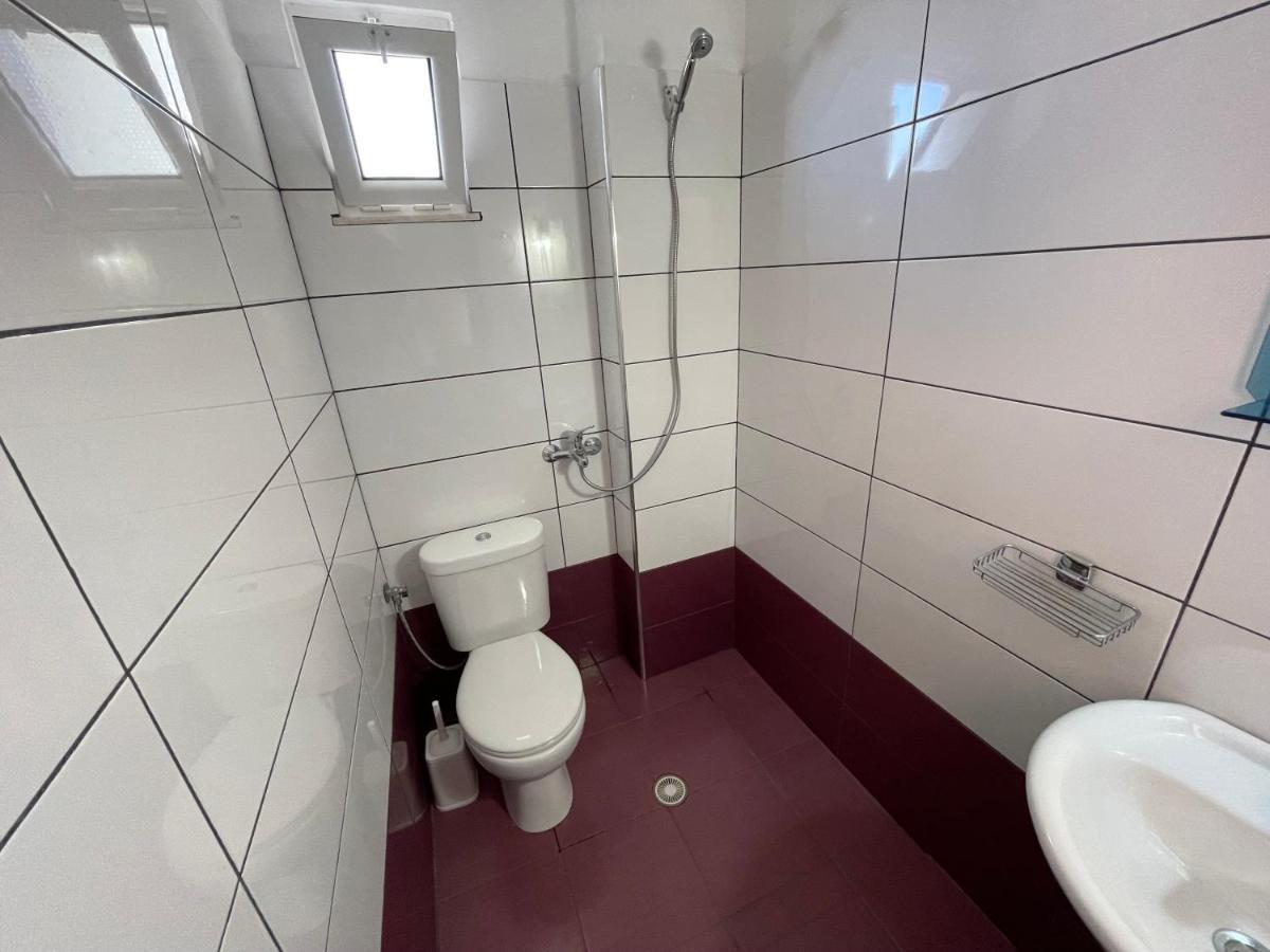 Villa Xhevdet Sarandë Buitenkant foto