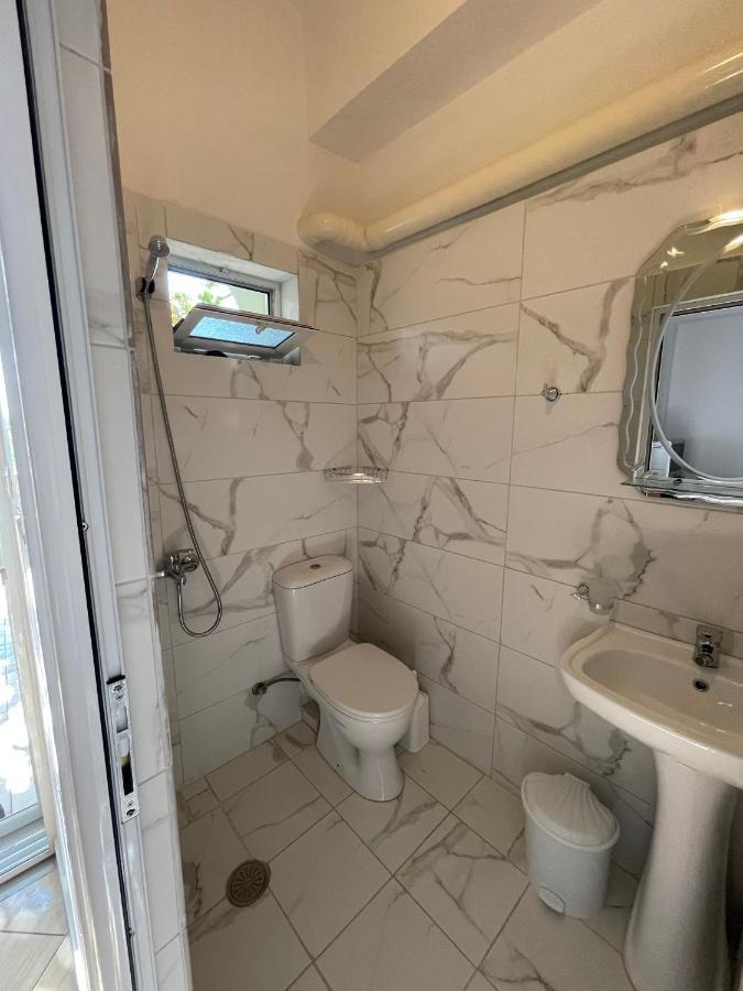 Villa Xhevdet Sarandë Buitenkant foto