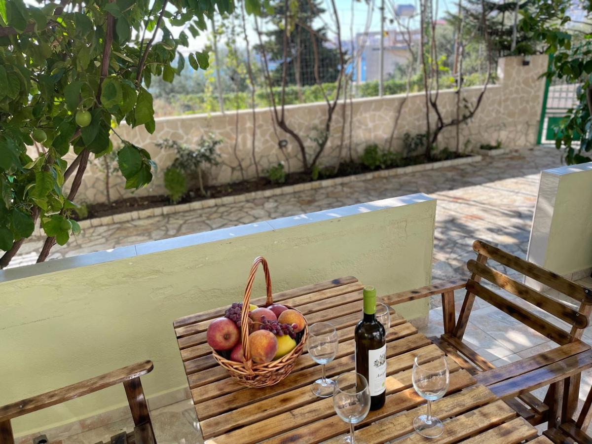 Villa Xhevdet Sarandë Buitenkant foto