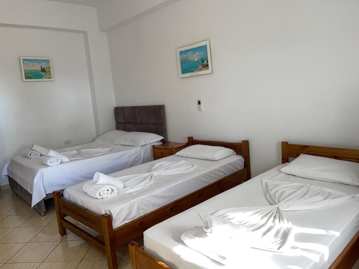 Villa Xhevdet Sarandë Buitenkant foto