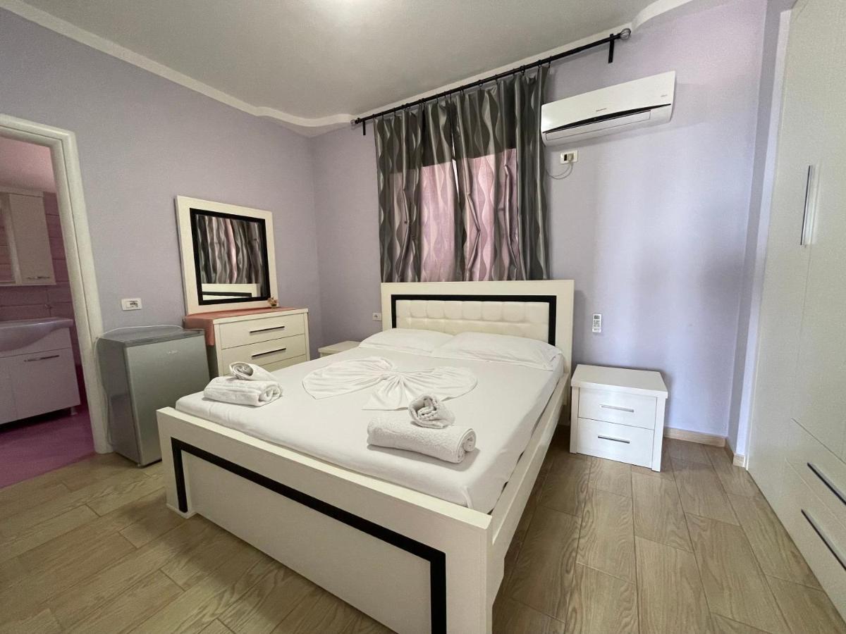 Villa Xhevdet Sarandë Buitenkant foto