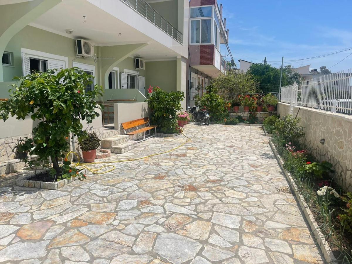 Villa Xhevdet Sarandë Buitenkant foto